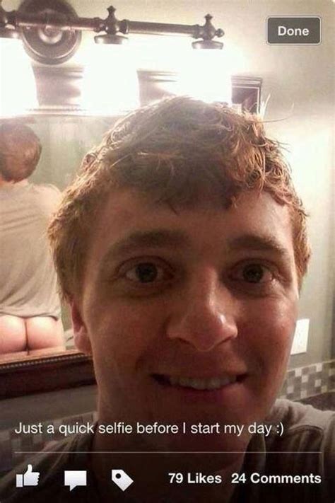 25 People Seriously Failed Taking A Selfie And Definitely Need Some