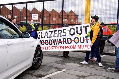 Manchester United Vs Liverpool Postponed Following Anti Glazer Protests