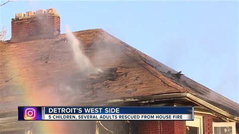 5 Children Hospitalized After Apartment Building Fire In Detroit Youtube