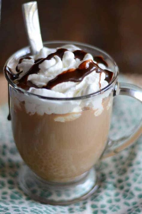 Which ingredients and in what amounts would you use to make this coffee drink? Save a ton of Money; Make your own Starbucks Cafe Mocha