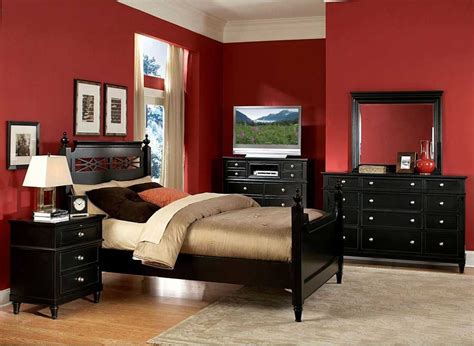 Red Black Wall To Give Modern Appereance For Your Bedroom Red Bedroom Walls Red Bedroom