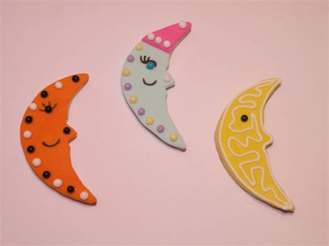 Personalised, knit and cheap stockings. Decorated Fish Sugar Cookies - cookie ideas