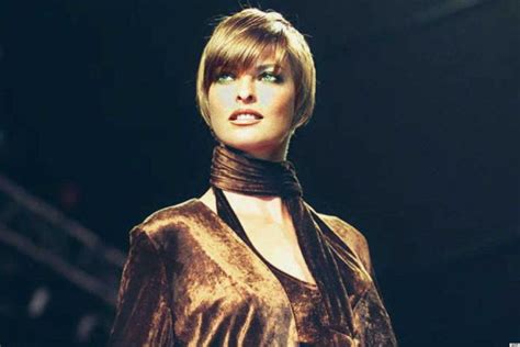 Linda Evangelista Style Evolution: The Most Stunning Woman To Walk The ...