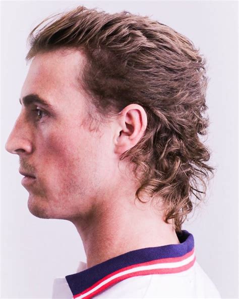 Mens Hockey Haircuts 10 Coolest Bro Flow Hairstyles For Men In 2021