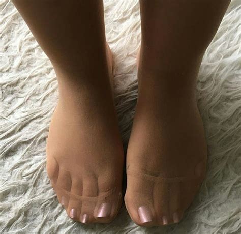 Pin On Pantyhose Feet
