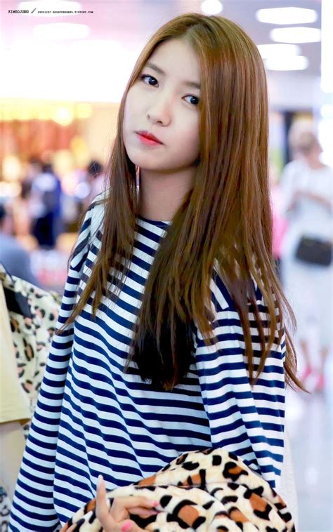 Netizens Claim That She S The Prettiest Girl Group Leader Daily K