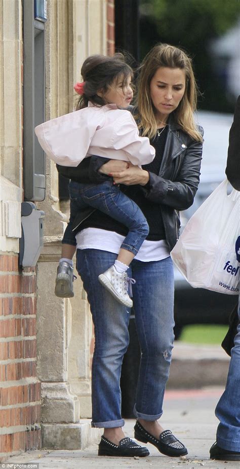 Katching My I Pregnant Rachel Stevens Steps Out With Daughter Amelie After Announcing She S