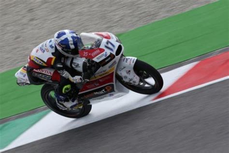 Swiss motorcycle rider jason dupasquier has died following a crash during moto3 qualifying for the italian grand prix. MotoGP Mugello: Fenati takes Moto3 win, as McPhee crashes ...