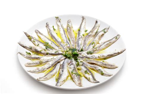 La panissa è il piatto simbolo di vercelli ma, in generale una tipicità della gastronomia piemontese. Acciughe al verde: il piatto dell'eccellenza piemontese ...
