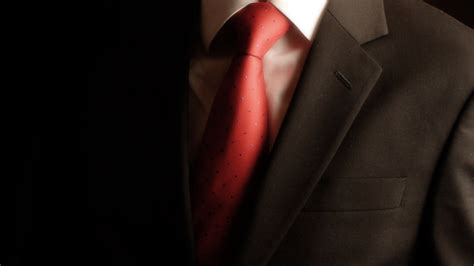 A Man In A Suit And Red Tie Wallpapers And Images Wallpapers