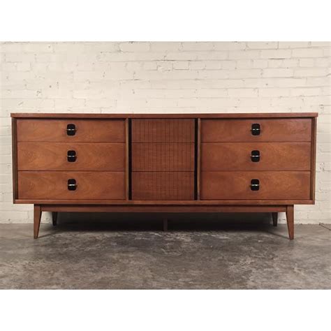 Bassett Mid Century Modern 9 Drawer Dresser Chairish