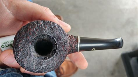 Hasnt cracked yet :: General Pipe Smoking Discussion 