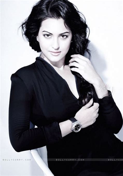 Sonakshi Sinha Has A Gorgeous Face I Prefer Her As A Model Than An Actress Cute Celebrities