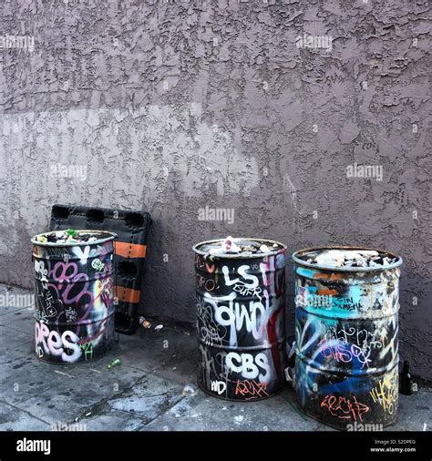 Trash Cans In An Alley Hi Res Stock Photography And Images Alamy