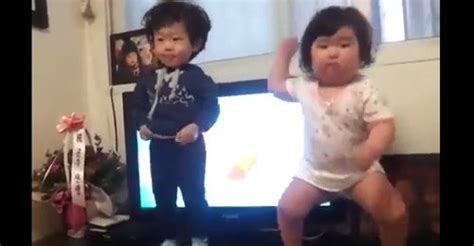 Everyone Can Learn A Few Moves From These Dancing Babies Dancing Baby