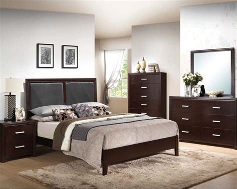 Buy luxury bedroom sets by homey design. Bedroom Set in Contemporary Style Ajay by Acme AC21420SET