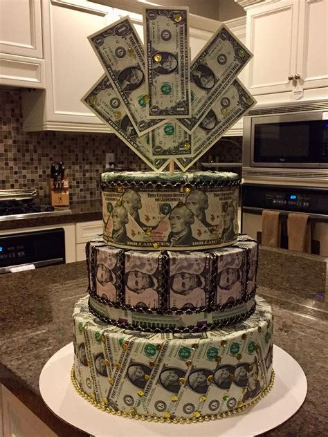 Pin By Julia Matthews On Crafts Dollar Bill Cake Money Cake Money Birthday Cake