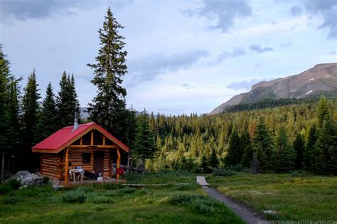 Hiking Assiniboine Lake Magog And Assiniboine Lodge Peter Lam