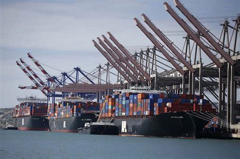 Dockworker Slowdown Hits Already Congested Ports Of L A And Long Beach Gcaptain