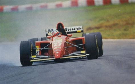 Plus vous lui faisiez subir, plus il en redemandait. appelé également: 1995 Ferrari 412T2 (Jean Alesi)