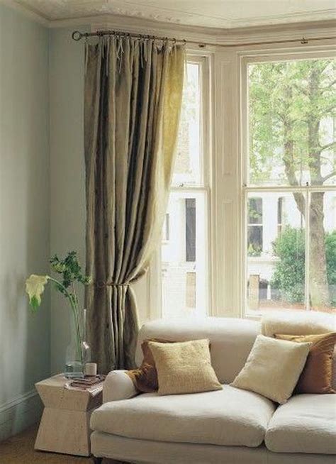 How To Hang Curtains In Bay Window Bay Window Curtain Ideas That Work