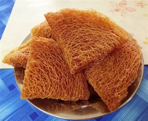 Melayu sarawak, makanan tradisional, pembudayaan, nilai, dan adat resam. 10 Makanan Tradisi Sabah Yang Anda WAJIB Cuba (Unik tetapi ...