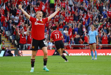 manchester united vs manchester city live women s super league result final score and reaction