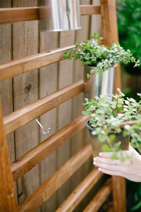 Divide your total square footage by 350 or 400 to figure out how many gallons of paint you'll need to cover the wall. DIY Vertical Garden: An Easy Succulent Wall Planter ...