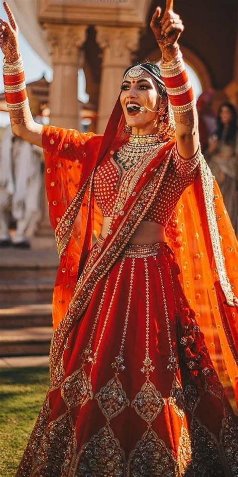 Indian Wedding Dresses Traditional Red Gold Eventilaindia Indian Bridal