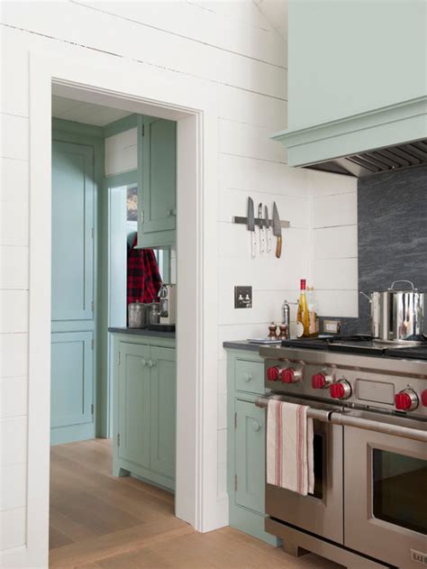 If you cabinet height measures 35 and your counter top is 2thick, you would place the 2×3 at 33. Mudroom Off Kitchen Home Design Ideas, Pictures, Remodel ...