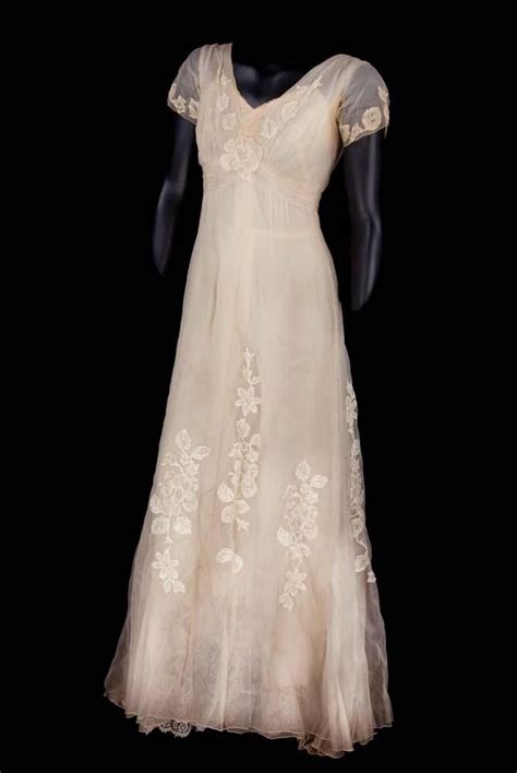 Mgm designer helen rose working on grace kelly's wedding dress. 1000+ images about History: Grace Kelly on Pinterest ...