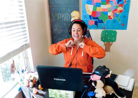 Teaching English Online to Chinese Kids with VIPKID