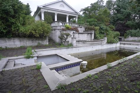 video tour long island s abandoned and foreclosed growing up gotti mansion