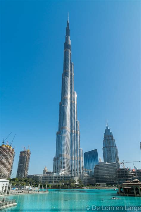 With a total height of 829.8 m (2,722 ft, just over half a mile) and a roof height. Tour Burj Khalifa De Dubai - regarderleciel