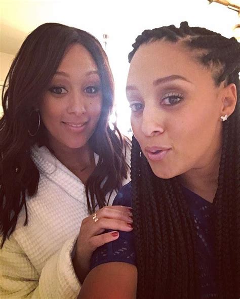 look who she surprised this pretty lady tamera mowry tia and tamera mowry my black is