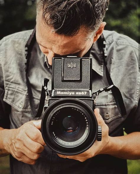 5 Awesome Medium Format Film Cameras For Beginners Shoot It With Film