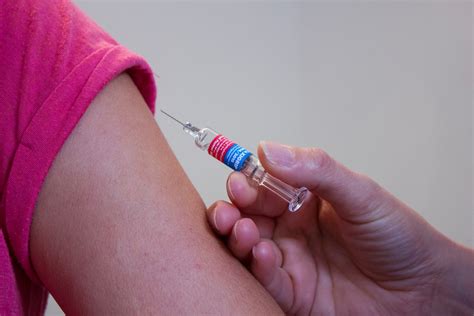Das vakzin wird künftig unter. Impfungen mit AstraZeneca in Sachsen mit sofortiger ...