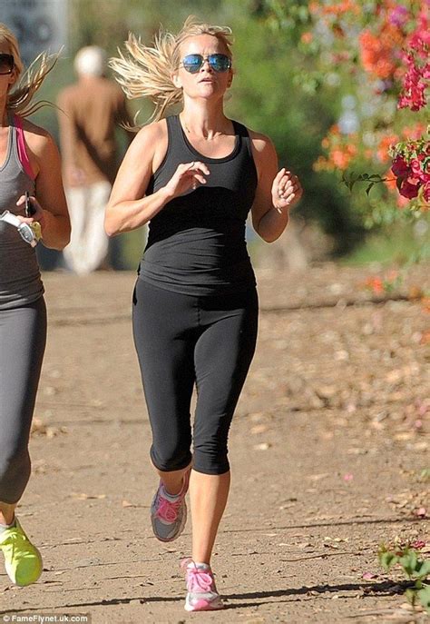 yoga girls workout gear workout clothes workout style reese witherspoon style reese
