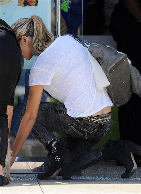 Crack Attack Even Celebrities Can’t Avoid Plumber Butt Problems See All The Butt Cleavage