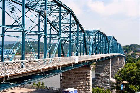 The Walnut Street Bridge Overlooking The Tennessee River And Downtown