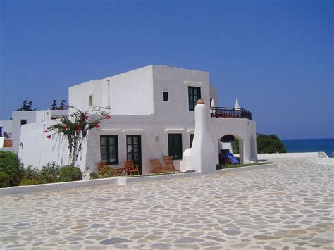 A Bungalow In Crete White Greek House Architectural House Plans
