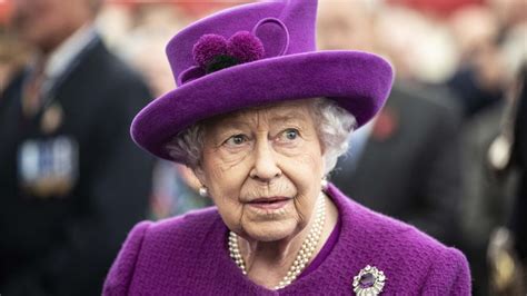 La Reine Elizabeth Ii Annoncée Morte Par Erreur