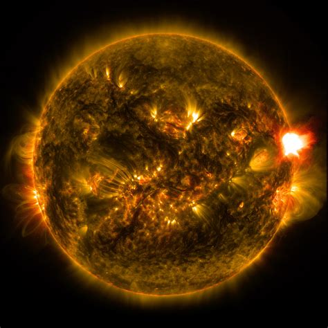 Nasa Releases Images Of 1st Notable Solar Flare Of 2015 Nasa