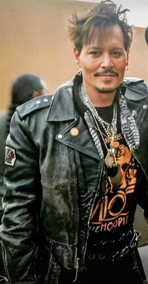 Johnny Depp 50 Takes Girlfriend Amber Heard 27 To Mingle With Punk Rock Legends At Ramones