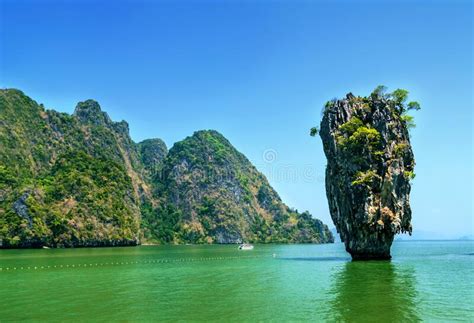 James Bond Island Of Thailand Stock Photo Image Of Park Mountain
