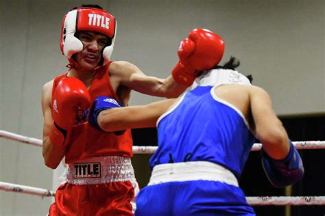 Clint Herrera Ekes Out Golden Gloves Win Over Nathan Torres In Wild Bout
