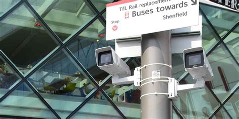 How does a lie detector test work? Live Facial Recognition | The Met