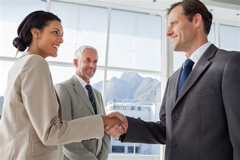 How To Make The Perfect First Impression In A Business Meeting The