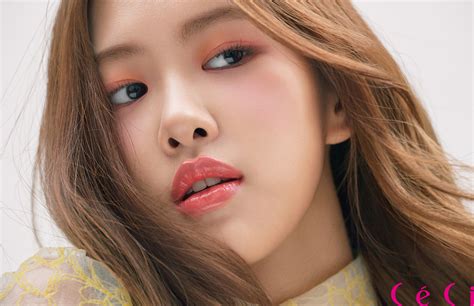 작은 속옷 입은 사장님네 지수. 블랙핑크 로제 & 지수 배경화면, 바탕화면, 사진, 쎄씨 2018 3월호 ...
