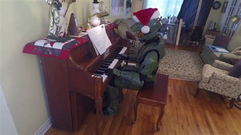 Master Chief Does His Best To Play You Some Christmas Songs Youtube